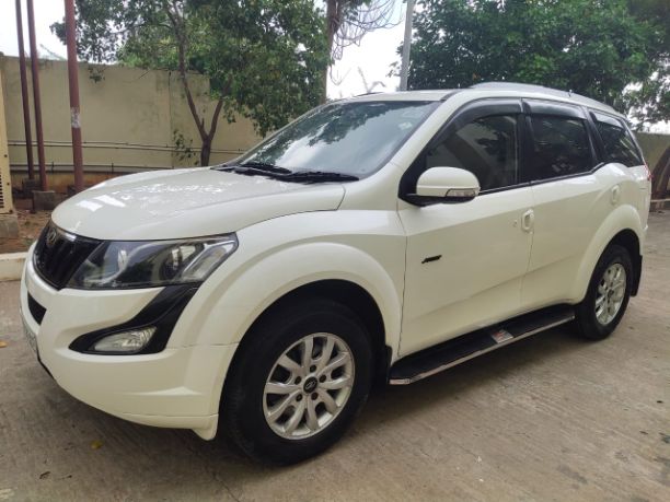 685-for-sale-MAHINDRA-XUV-500-Diesel-First-Owner-2016-PY-registered-rs-889999