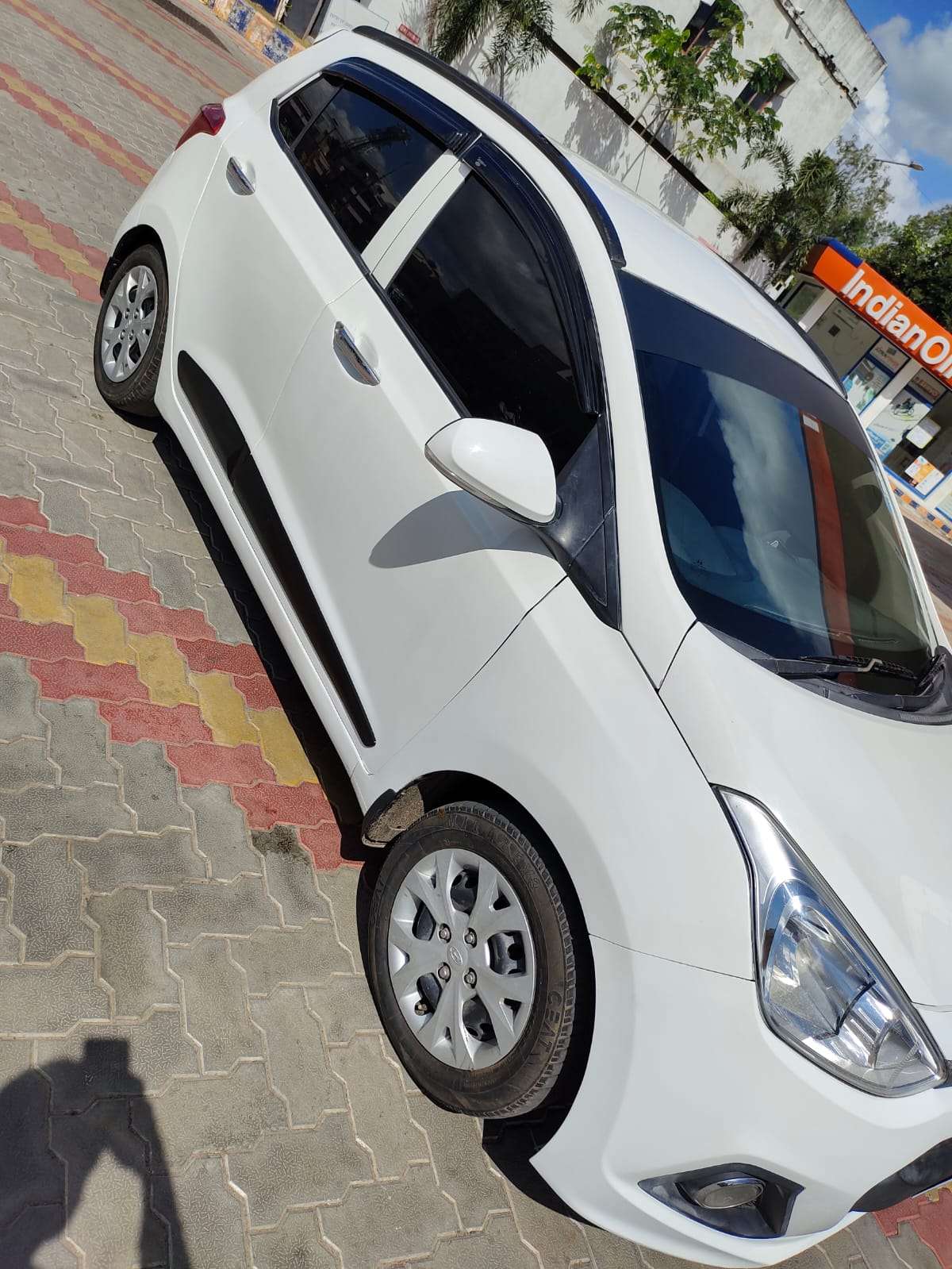 1582-for-sale-Hyundai-Grand-i10-Diesel-Second-Owner-2013-TN-registered-rs-350000