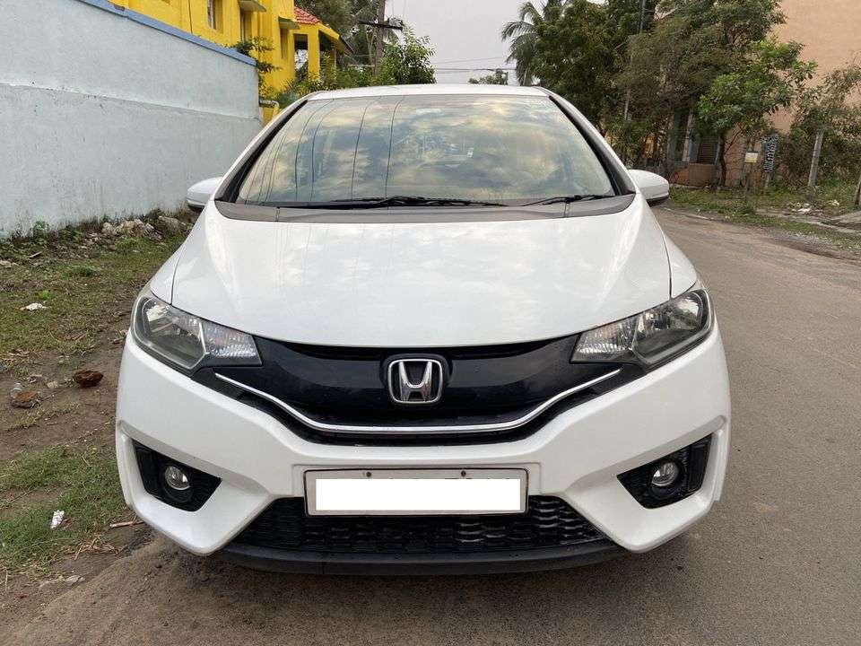 1608-for-sale-Honda-Jazz-Petrol-First-Owner-2018-TN-registered-rs-625000