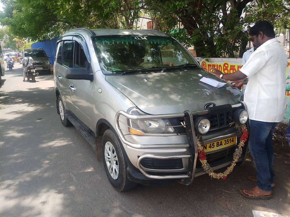 2429-for-sale-Mahindra-Xylo-Diesel-Second-Owner-2012-TN-registered-rs-525000