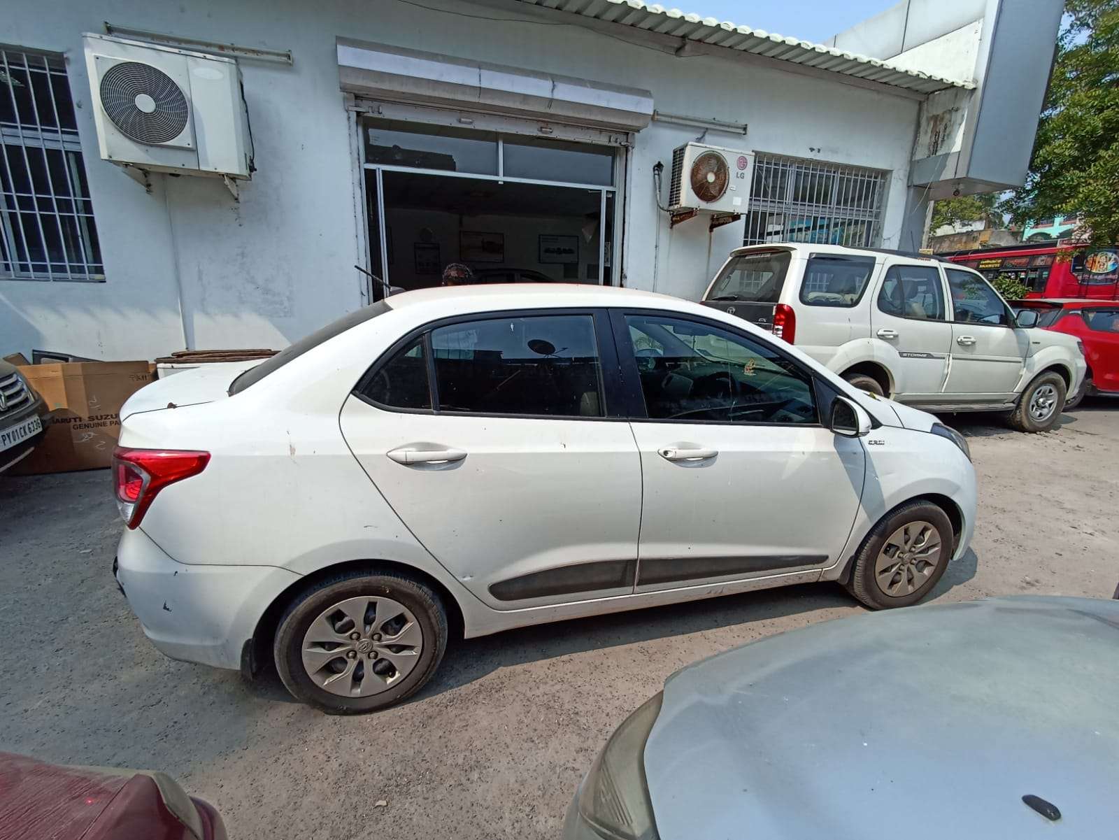 2459-for-sale-Hyundai-Xcent-Diesel-First-Owner-2015-TN-registered-rs-450000