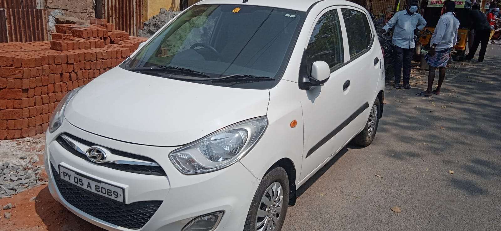 2599-for-sale-Hyundai-i10-Petrol-Second-Owner-2016-PY-registered-rs-385000