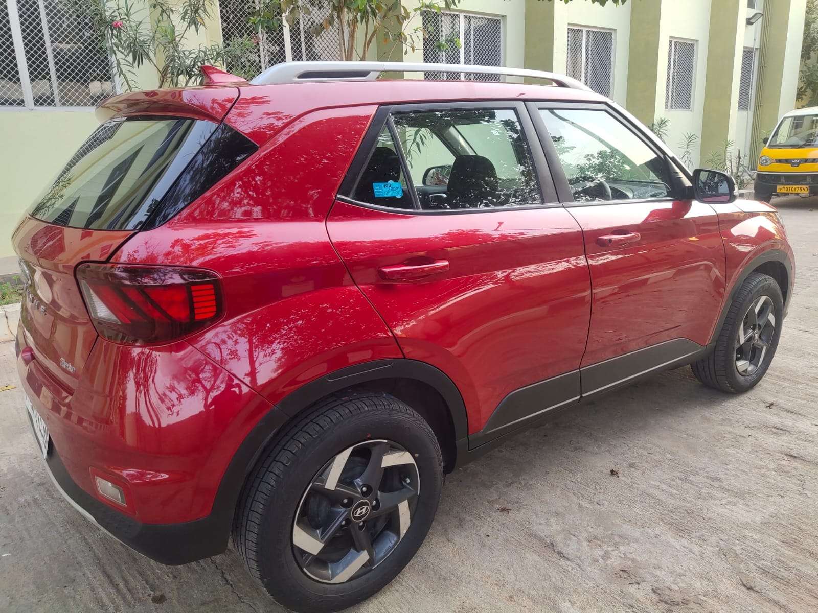 2758-for-sale-Hyundai-Venue-Petrol-First-Owner-2019-TN-registered-rs-934999
