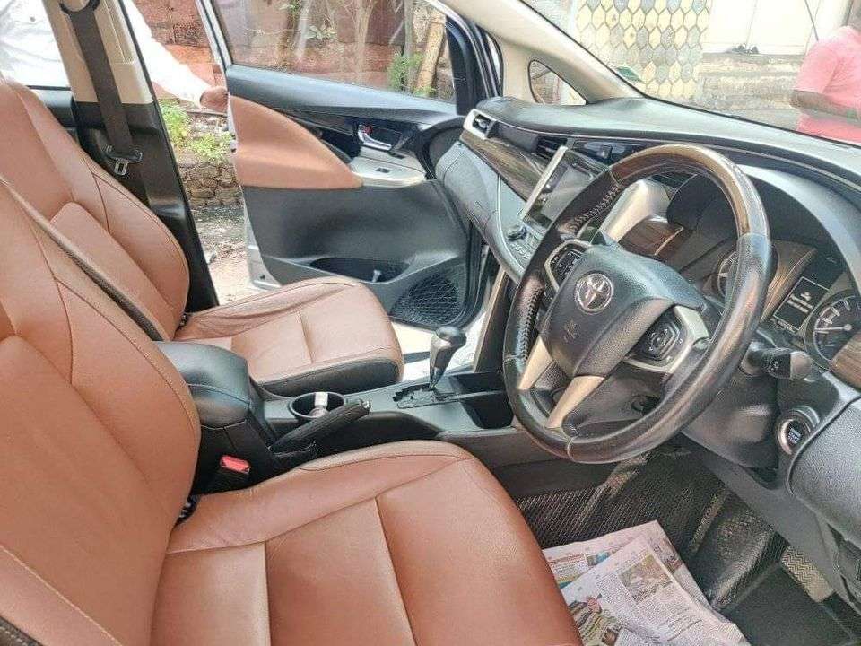 2904-for-sale-Toyota-Innova-Crysta-Diesel-First-Owner-2016-PY-registered-rs-1580000