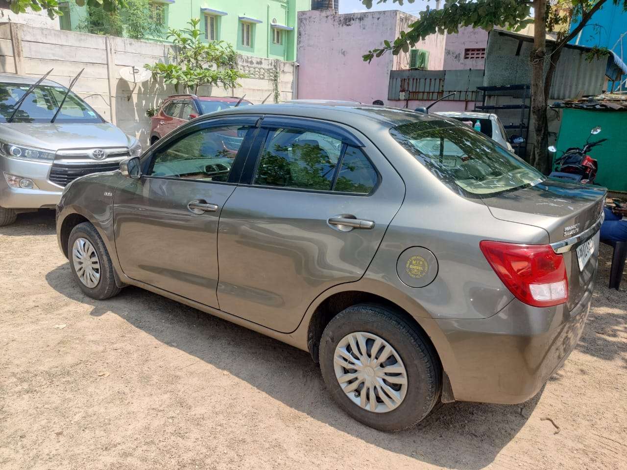 3053-for-sale-Maruthi-Suzuki-DZire-Diesel-First-Owner-2018-PY-registered-rs-695000