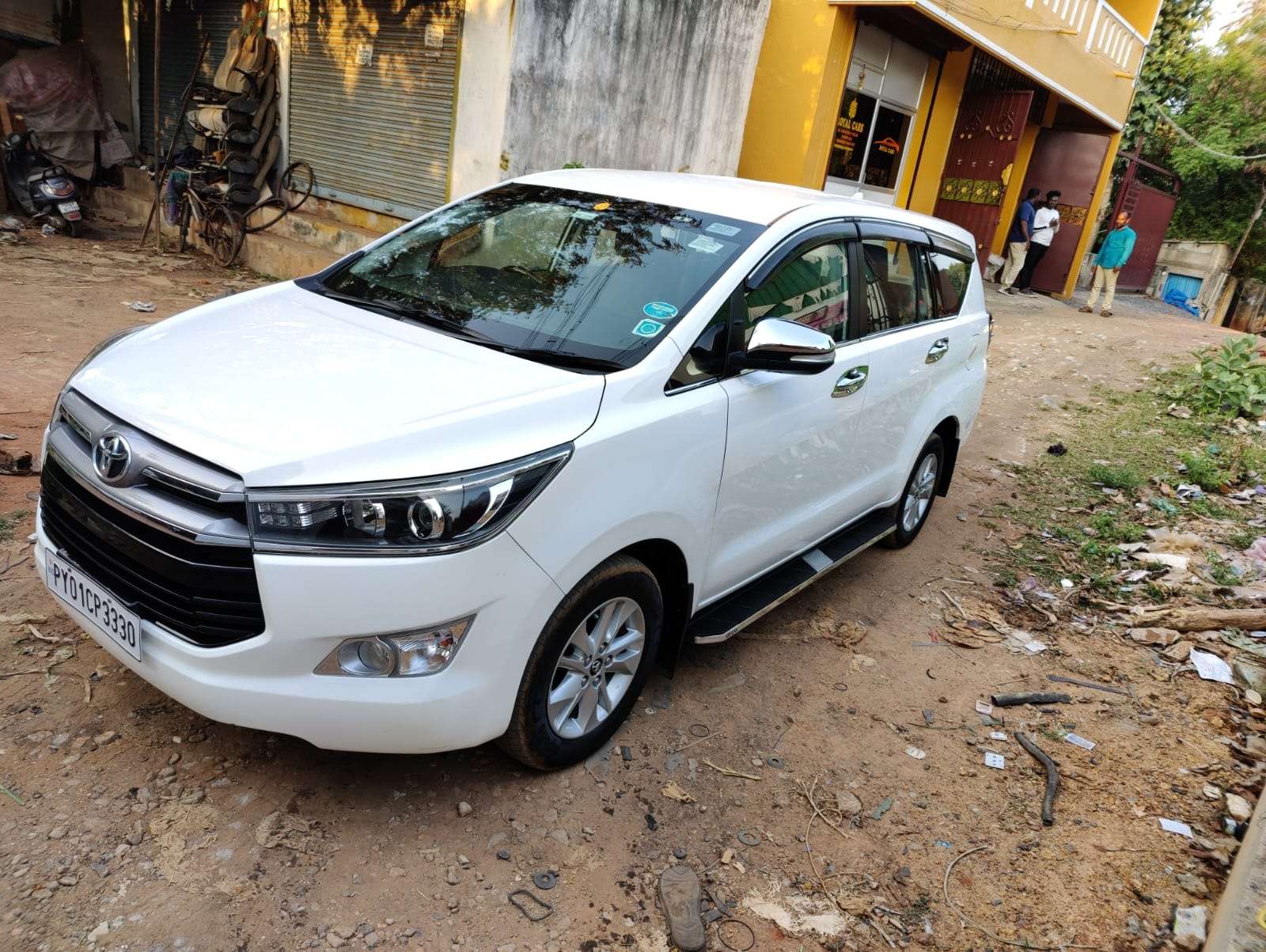 3077-for-sale-Toyota-Innova-Crysta-Diesel-Second-Owner-2017-PY-registered-rs-1750000