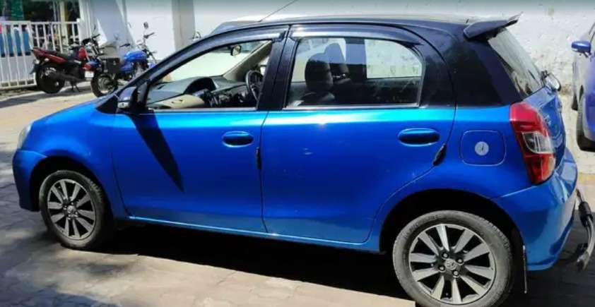 3237-for-sale-Toyota-Etios-Liva-Diesel-First-Owner-2017-PY-registered-rs-600000