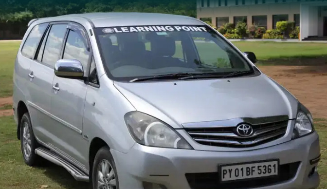 3472-for-sale-Toyota-Innova-Diesel-First-Owner-2010-PY-registered-rs-625000