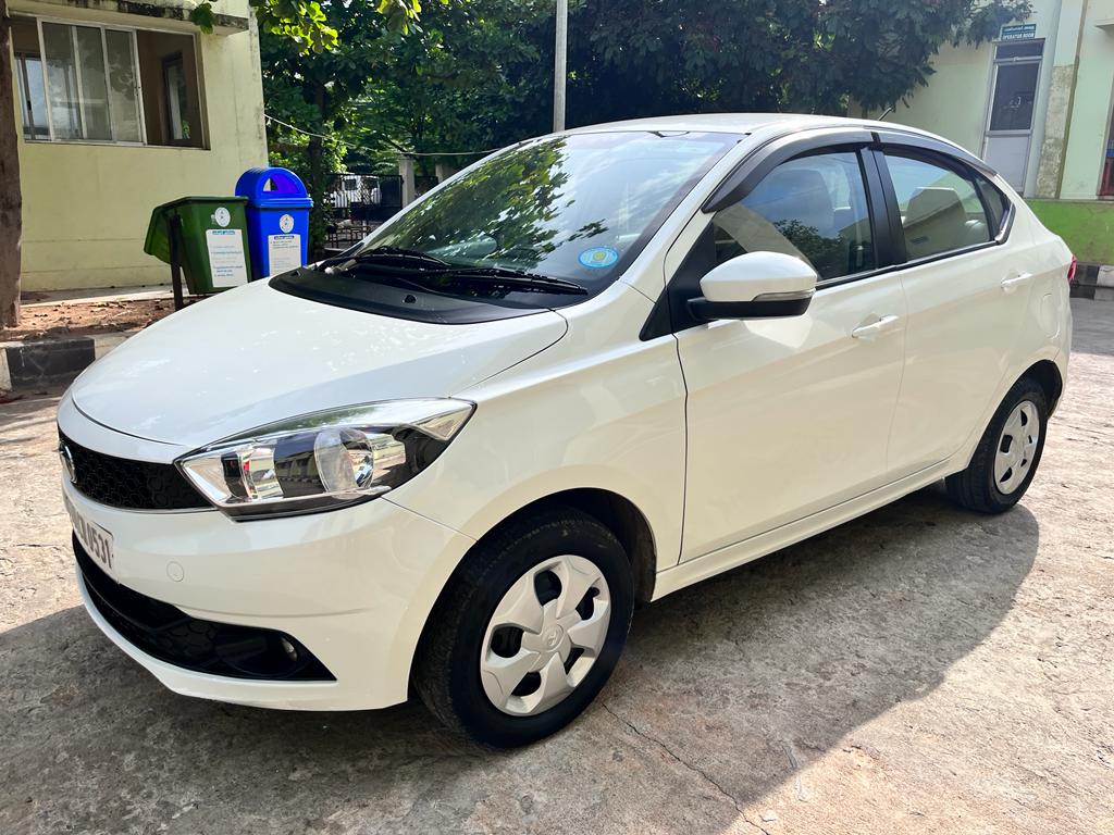3617-for-sale-Tata-Motors-Tigor-Petrol-First-Owner-2017-PY-registered-rs-434999