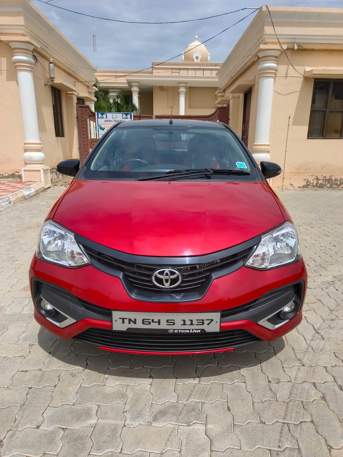 3751-for-sale-Toyota-Etios-Liva-Diesel-First-Owner-2018-TN-registered-rs-650000