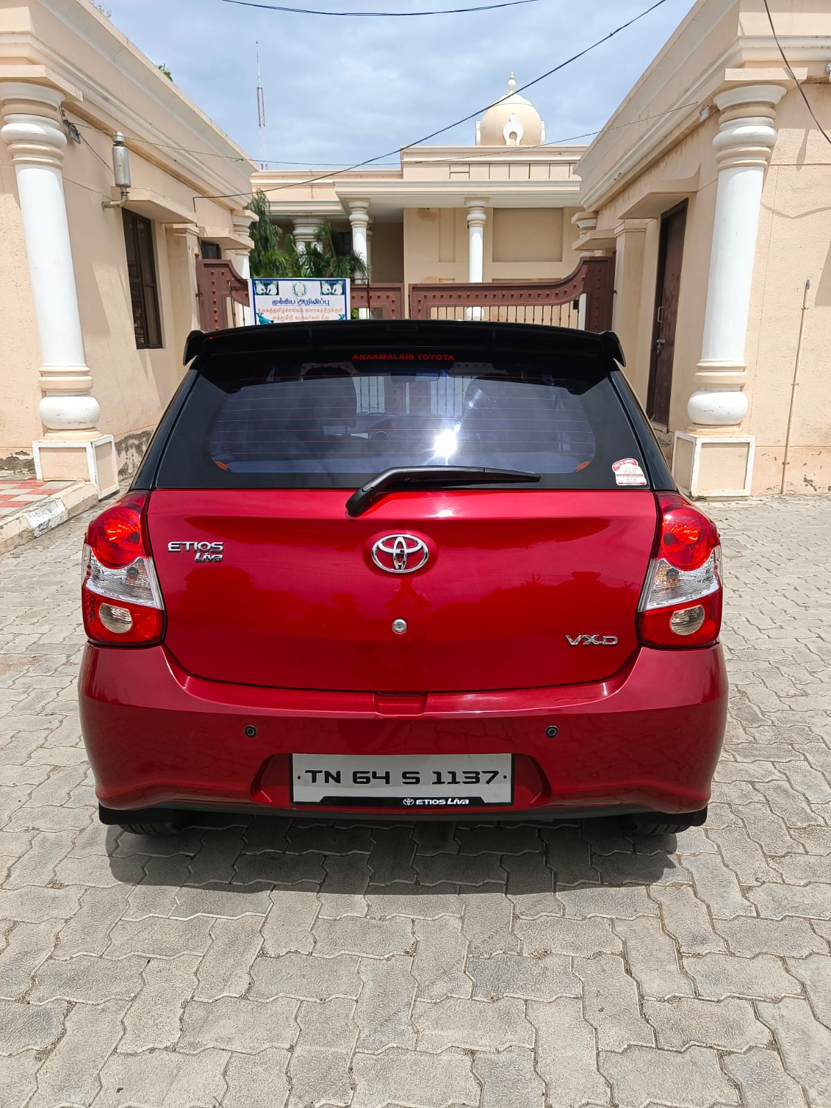 3751-for-sale-Toyota-Etios-Liva-Diesel-First-Owner-2018-TN-registered-rs-650000