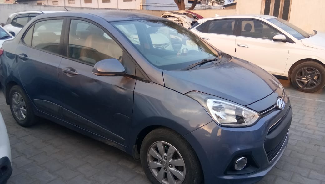 3777-for-sale-Hyundai-Xcent-Diesel-Second-Owner-2014-TN-registered-rs-400000