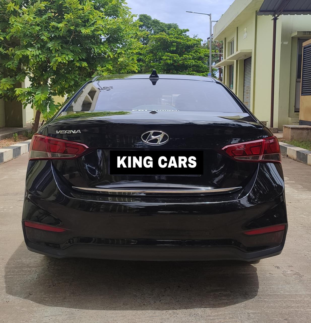 3781-for-sale-Hyundai-Verna-Fluidic-Petrol-First-Owner-2018-TN-registered-rs-784999