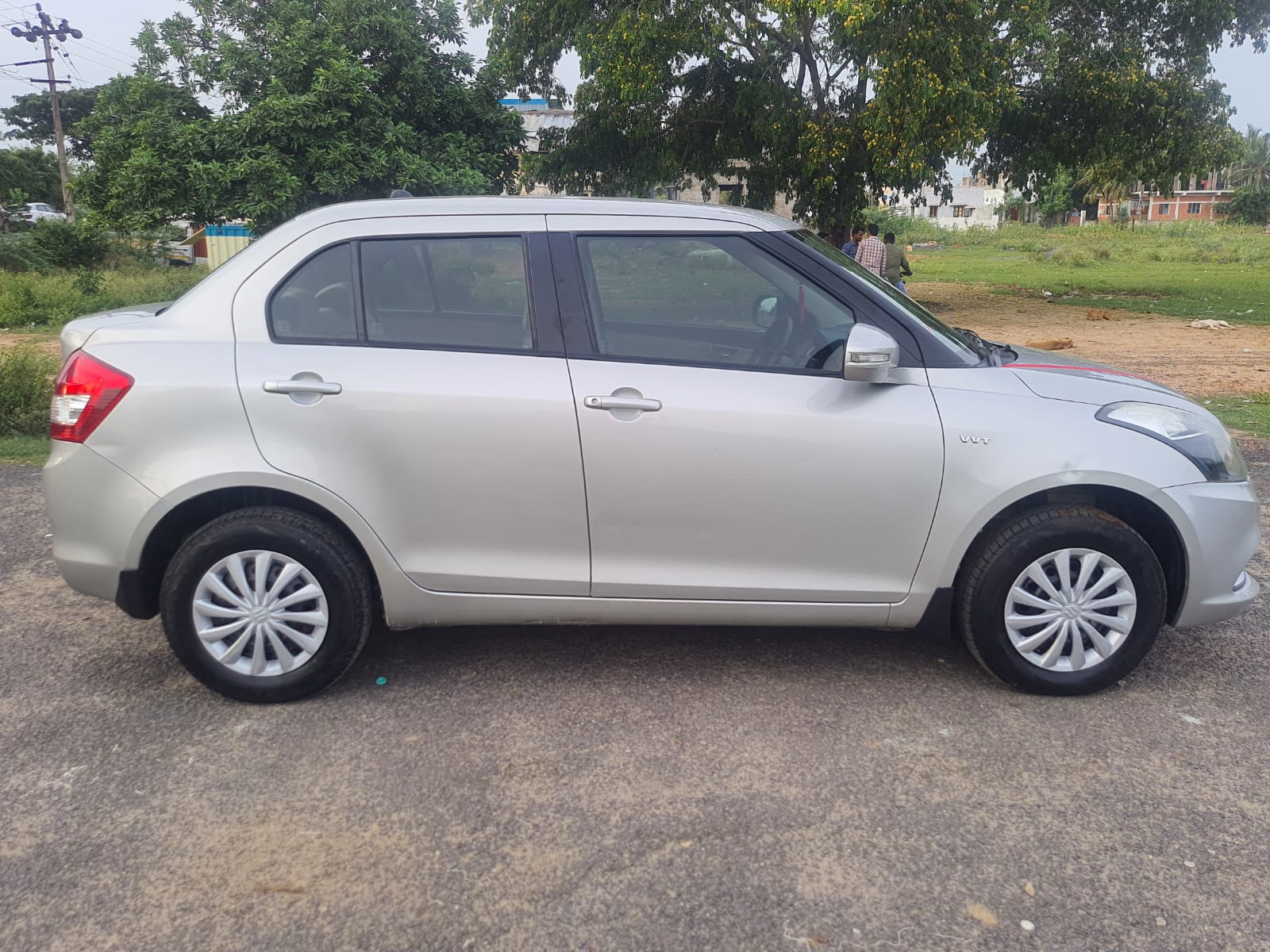 4221-for-sale-Maruthi-Suzuki-DZire-Petrol-First-Owner-2015-TN-registered-rs-525000