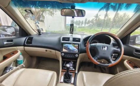 4276-for-sale-Honda-Accord-Petrol-Third-Owner-2005-PY-registered-rs-400000