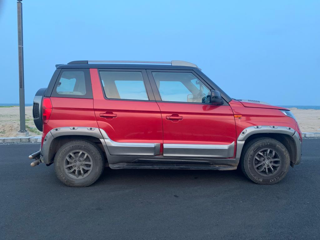 4599-for-sale-Mahindra-TUV-300-Diesel-First-Owner-2018-PY-registered-rs-700000