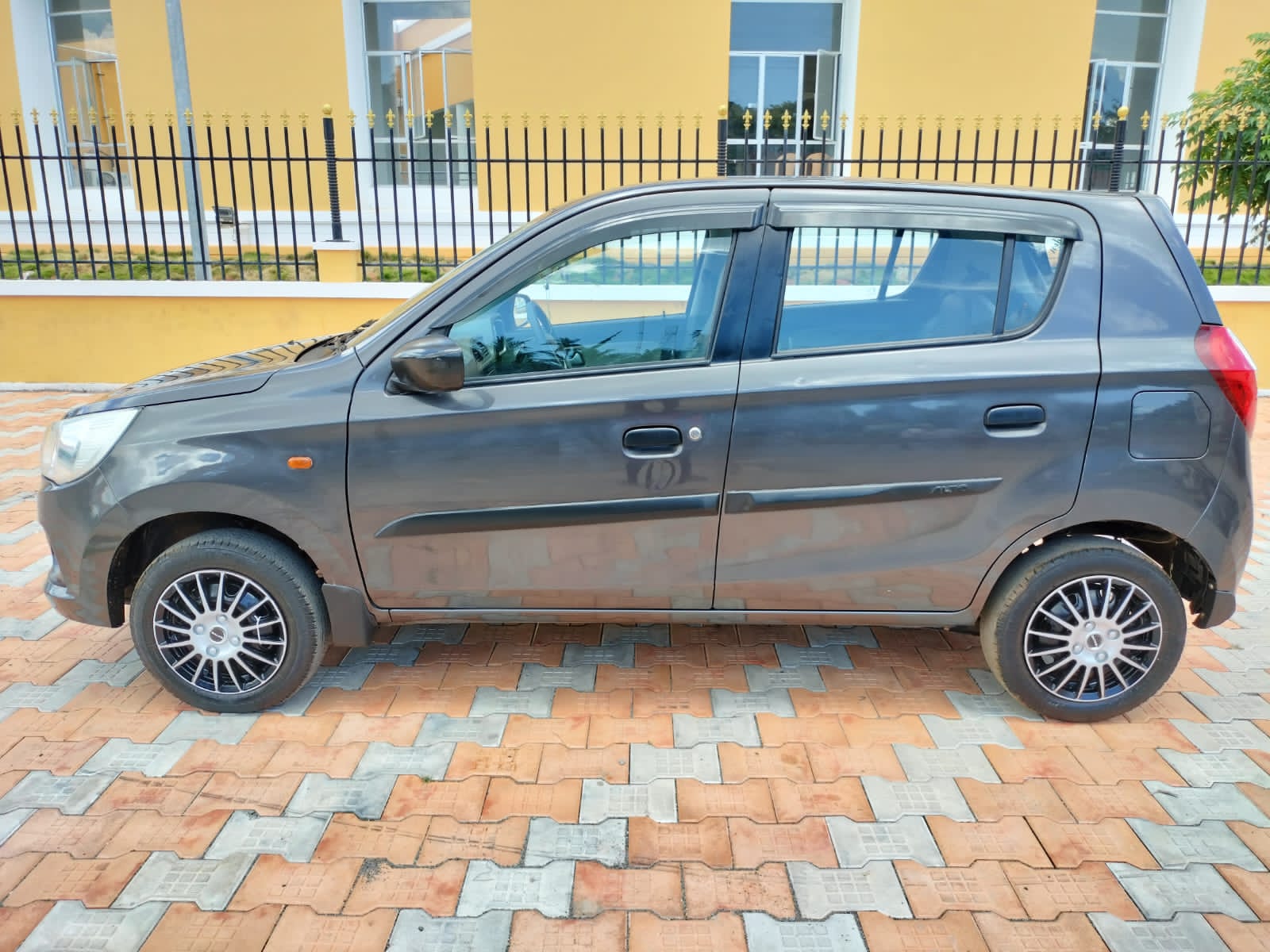 4663-for-sale-Maruthi-Suzuki-Alto-800-Petrol-First-Owner-2016-PY-registered-rs-325000