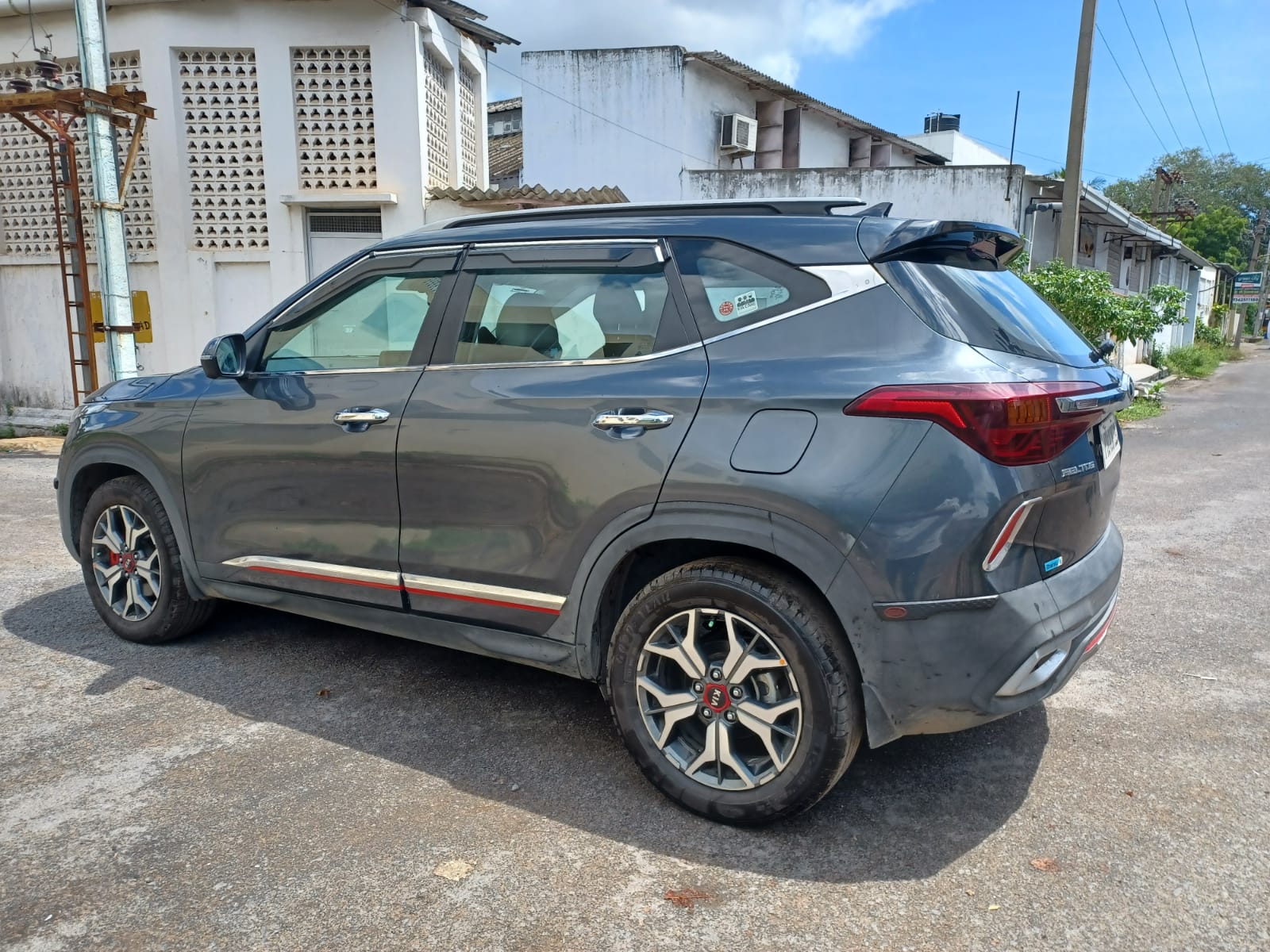 4664-for-sale-Kia-Seltos-Petrol-First-Owner-2020-PY-registered-rs-1525000