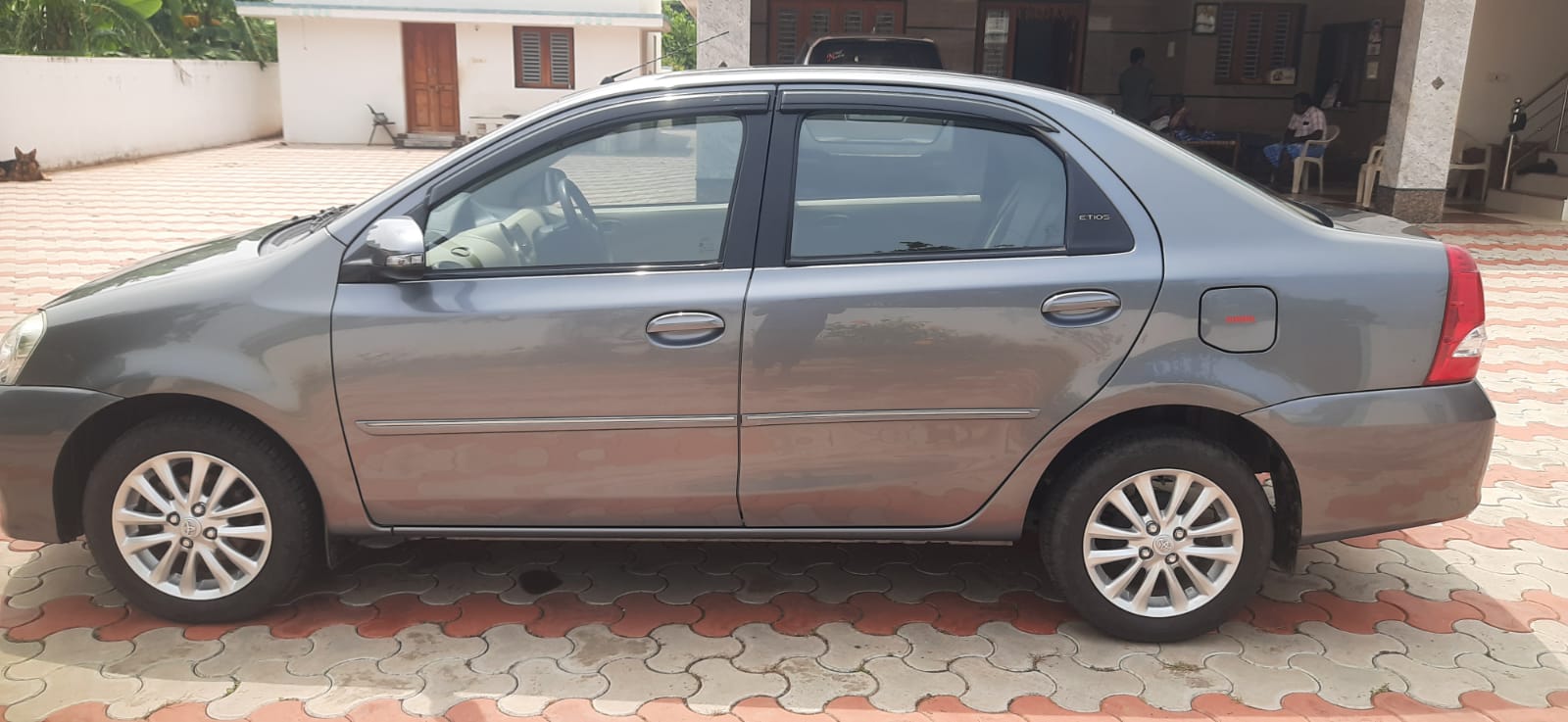 4718-for-sale-Toyota-Etios-Diesel-Second-Owner-2017-TN-registered-rs-690000