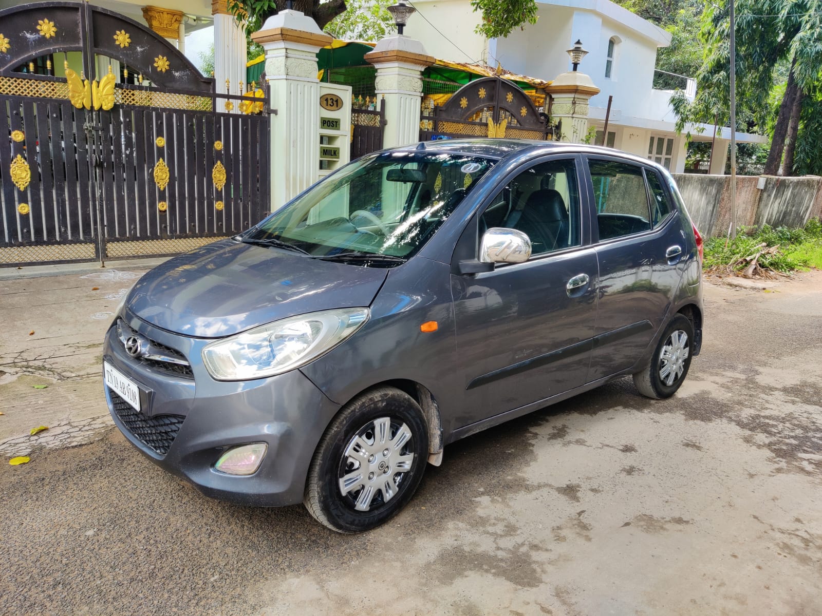 5147-for-sale-Hyundai-i10-Petrol-Second-Owner-2016-TN-registered-rs-310000