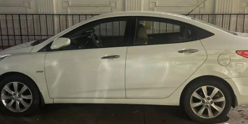 5204-for-sale-Hyundai-Verna-Petrol-First-Owner-2011-PY-registered-rs-400000