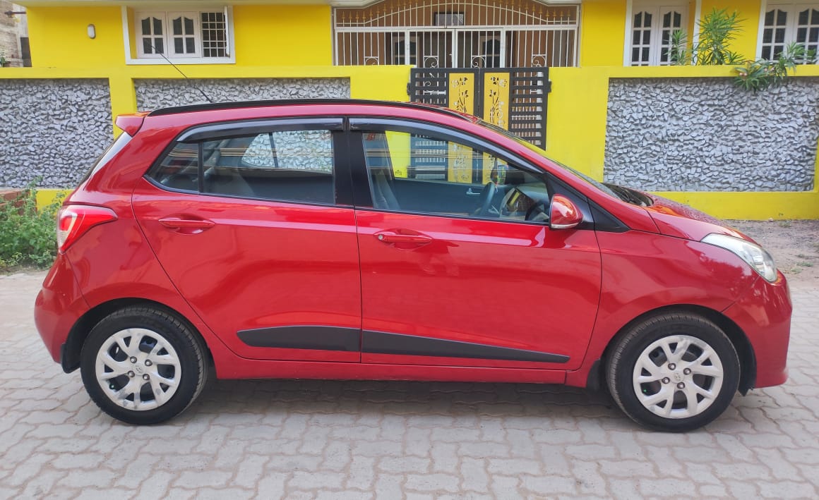 7056-for-sale-Hyundai-Grand-i10-Petrol-Second-Owner-2018-PY-registered-rs-450000