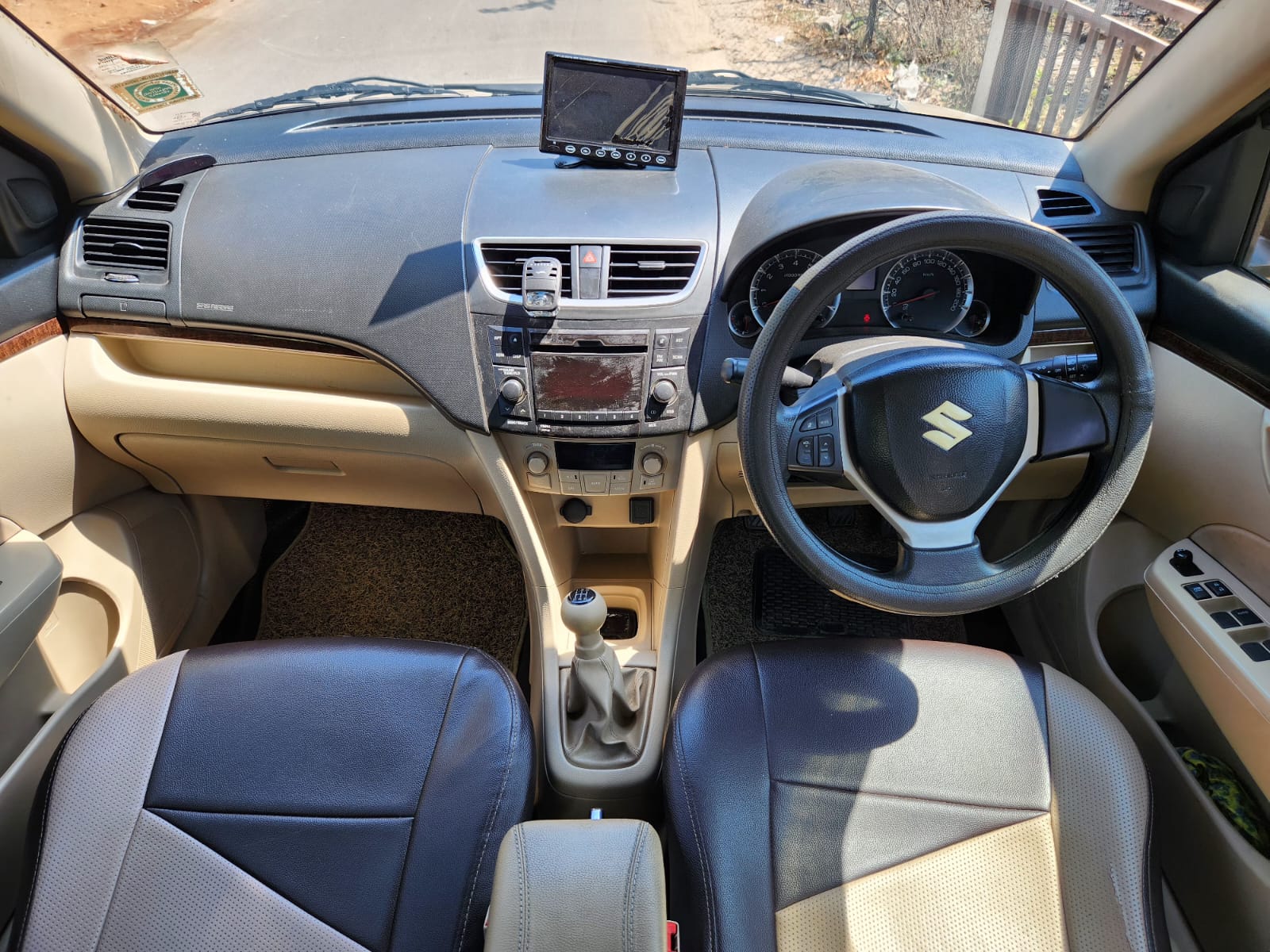 8006-for-sale-Maruthi-Suzuki-DZire-Petrol-Second-Owner-2013-PY-registered-rs-425000