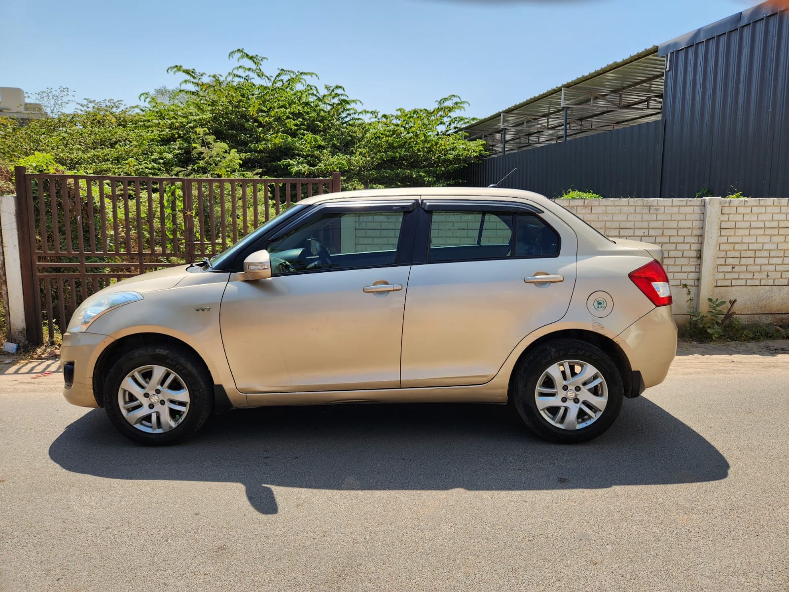 8006-for-sale-Maruthi-Suzuki-DZire-Petrol-Second-Owner-2013-PY-registered-rs-425000