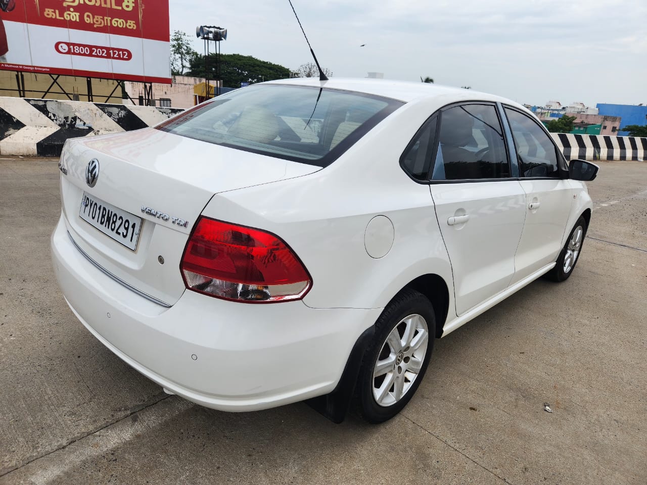 8009-for-sale-Volks-Wagen-Vento-Diesel-First-Owner-2011-PY-registered-rs-375000