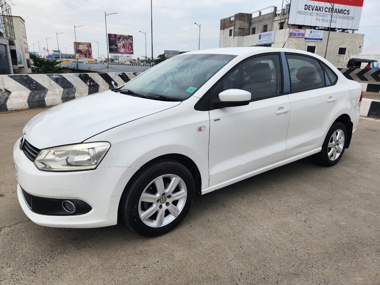 8009-for-sale-Volks-Wagen-Vento-Diesel-First-Owner-2011-PY-registered-rs-375000