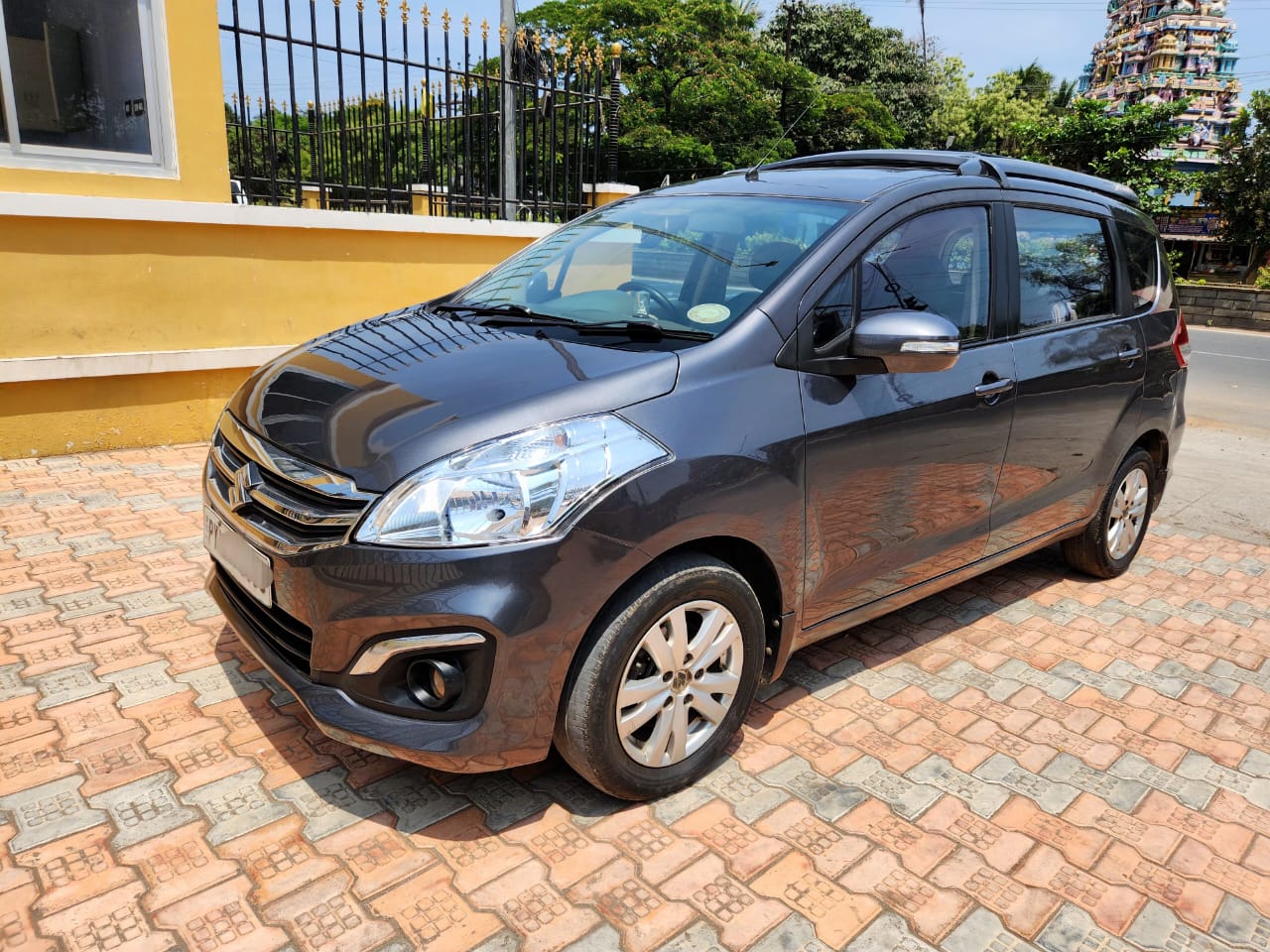 8011-for-sale-Maruthi-Suzuki-Ertiga-Diesel-First-Owner-2017-PY-registered-rs-850000