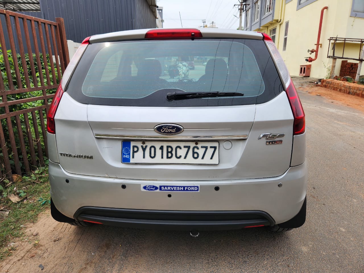 8013-for-sale-Ford-Figo-Diesel-Second-Owner-2010-PY-registered-rs-190000