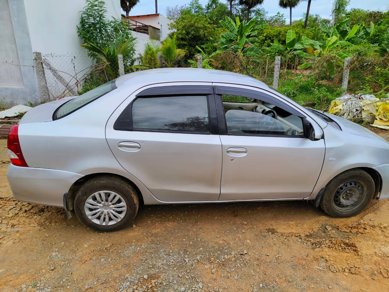 8028-for-sale-Toyota-Etios-Diesel-First-Owner-2016-HR-registered-rs-600000