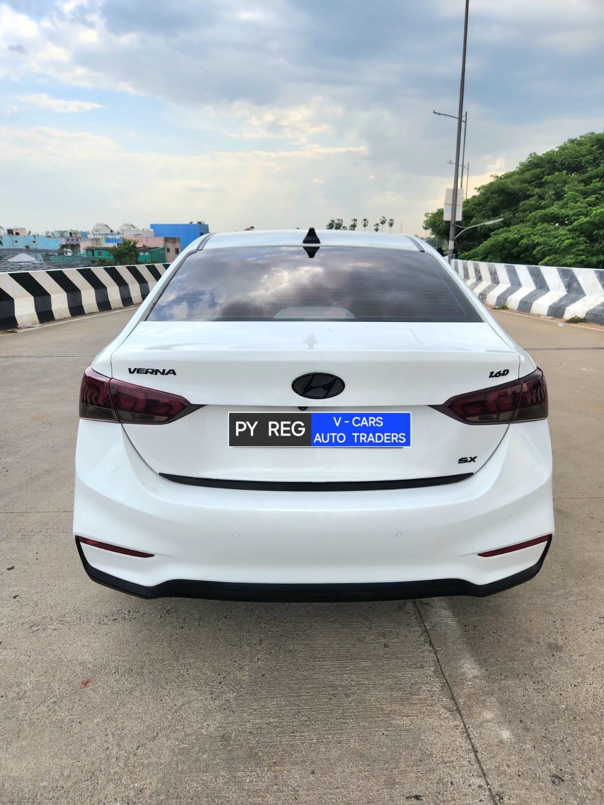 8033-for-sale-Hyundai-Verna-Fluidic-Diesel-First-Owner-2018-PY-registered-rs-915000