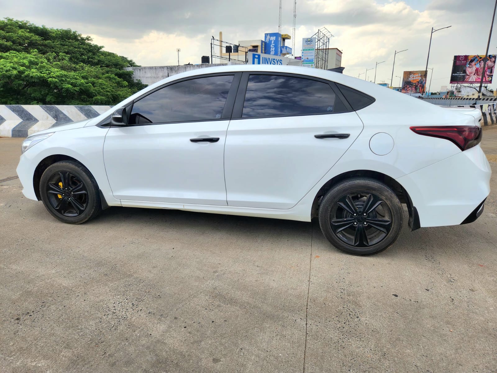 8033-for-sale-Hyundai-Verna-Fluidic-Diesel-First-Owner-2018-PY-registered-rs-915000