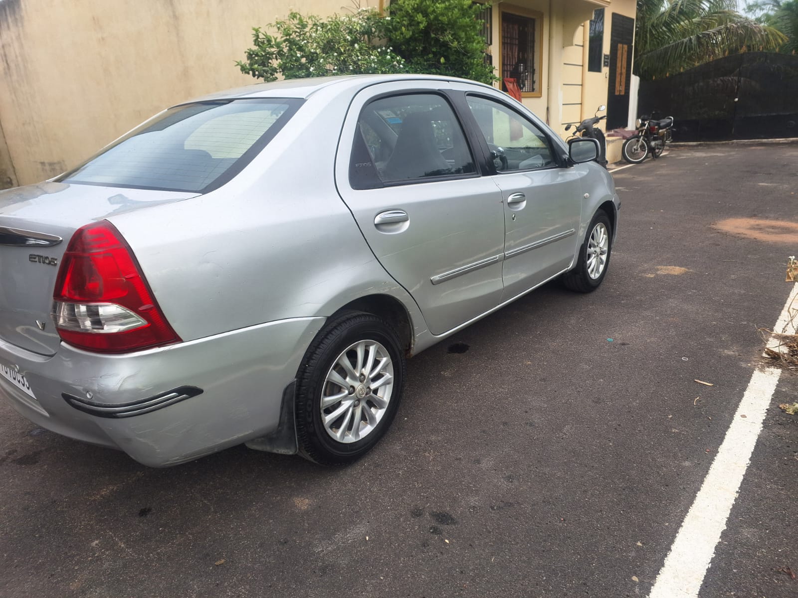 8037-for-sale-Toyota-Etios-Petrol-Second-Owner-2011-PY-registered-rs-299999