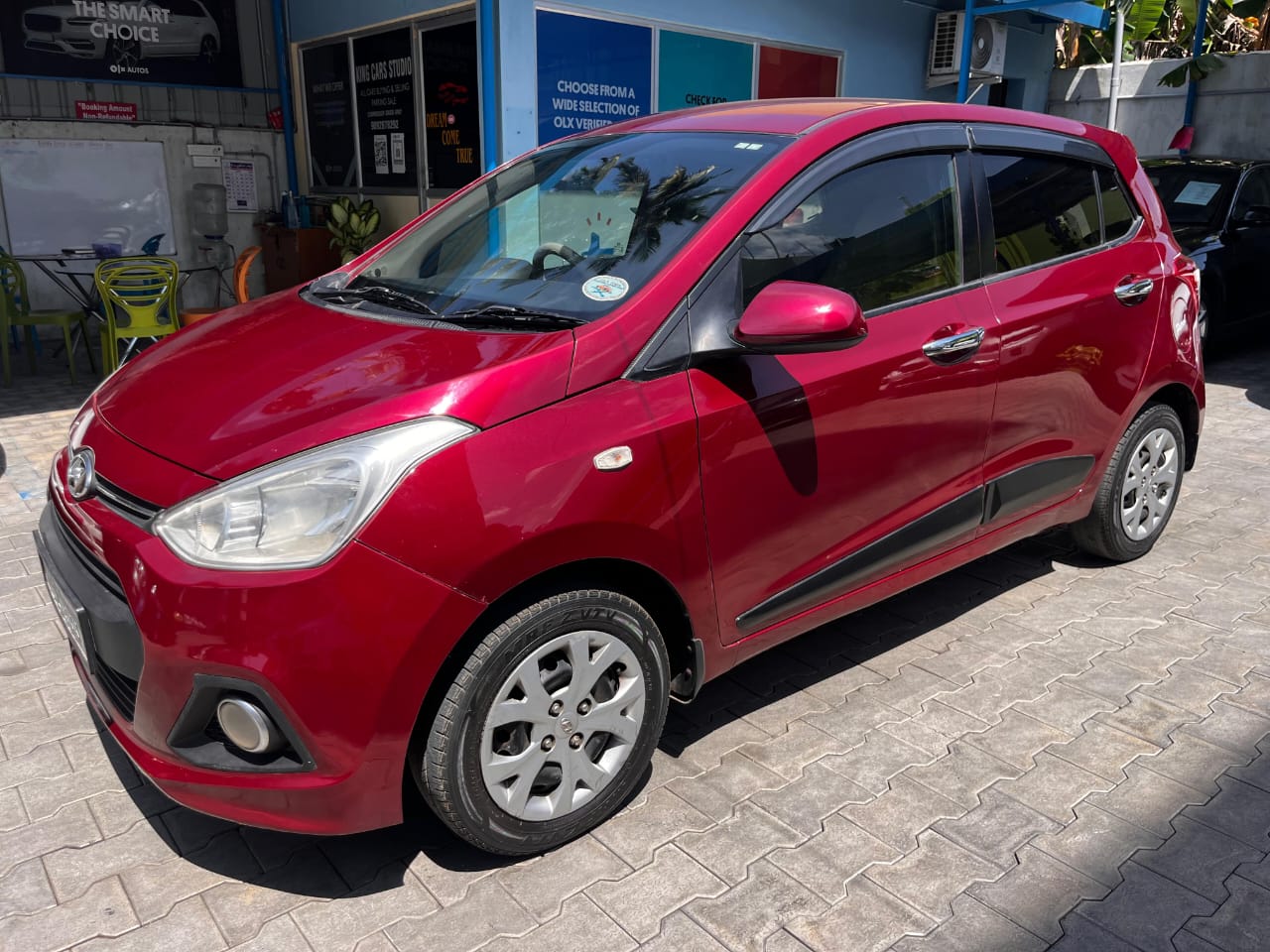 8048-for-sale-Hyundai-Grand-i10-Petrol-Second-Owner-2016-PY-registered-rs-389999