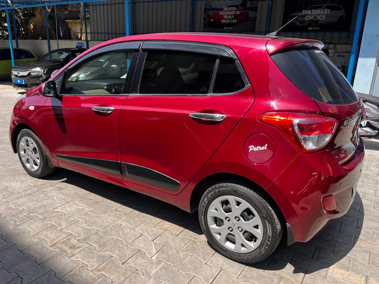 8048-for-sale-Hyundai-Grand-i10-Petrol-Second-Owner-2016-PY-registered-rs-389999